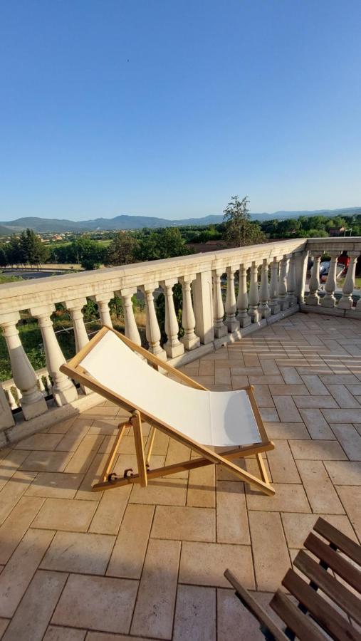 La Casa Del Mago Camere E Appartamenti Pissignano Ngoại thất bức ảnh