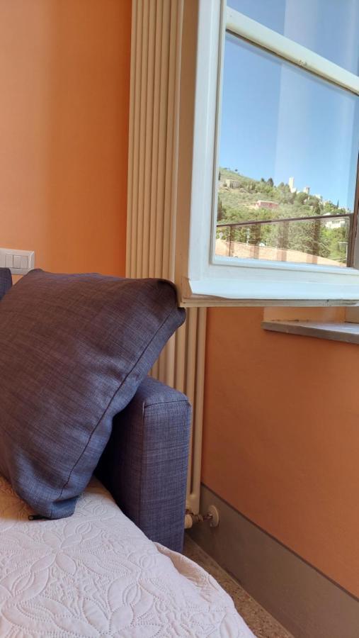 La Casa Del Mago Camere E Appartamenti Pissignano Ngoại thất bức ảnh
