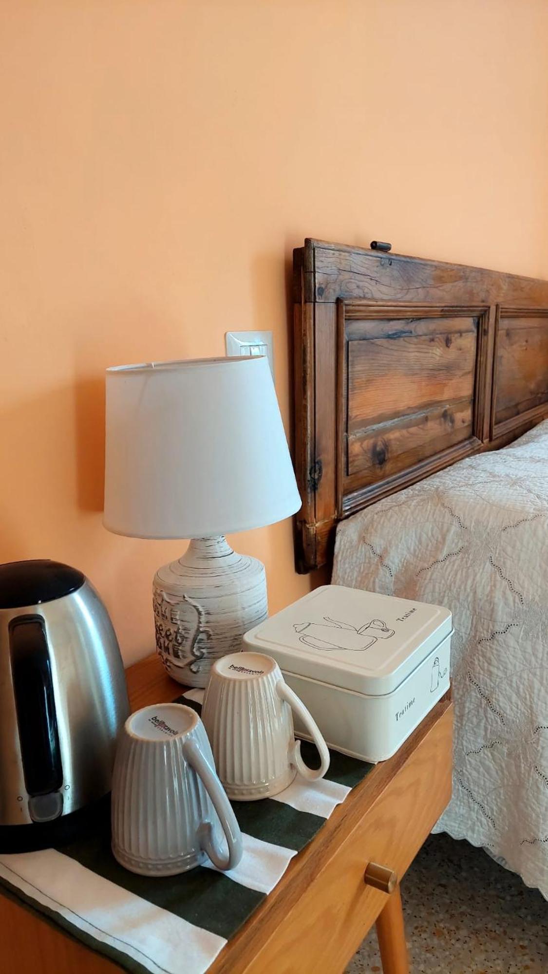 La Casa Del Mago Camere E Appartamenti Pissignano Ngoại thất bức ảnh